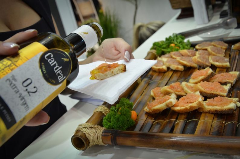 杭州进销存餐饮软件：实用功能解析与餐饮管理痛点解决方案