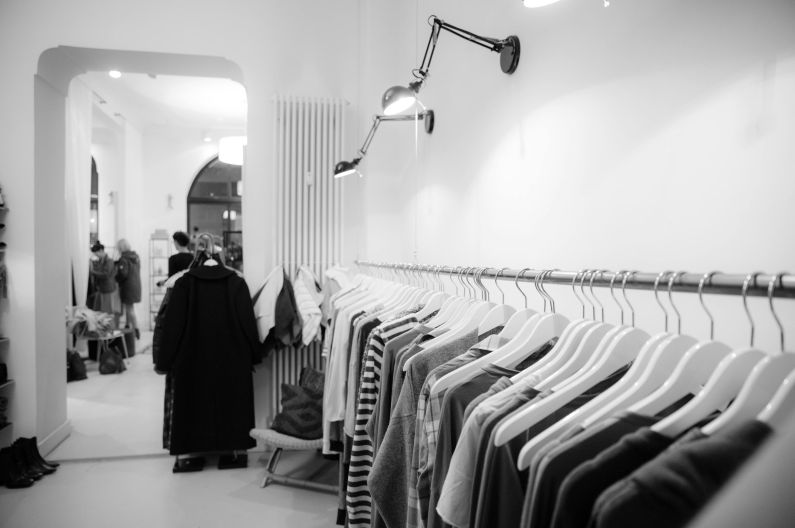 浙江零售服装erp软件有哪些品牌 浙江零售服装ERP软件：市场TOP品牌解析、用户评价及选择指南