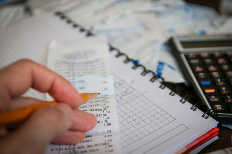 杭州企业erp定制价格多少钱一个月 杭州企业ERP定制服务月度成本概览与平均月支出分析