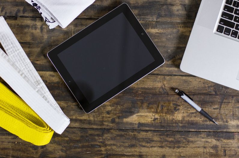 宁波办公erp多少钱一个月啊 宁波办公ERP多少钱一个月啊？灵活付费模式解析与小企业主省钱攻略